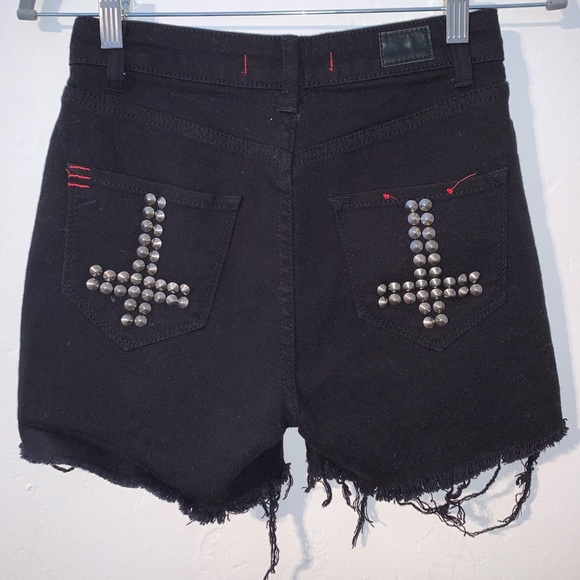Urban outfitters Black studded high rise short - Picture 1 of 3